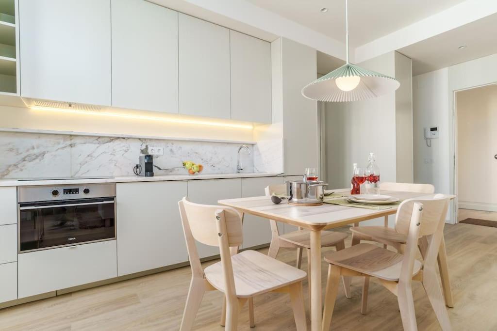 Modern & Cozy Mercado 21 Apartamento *